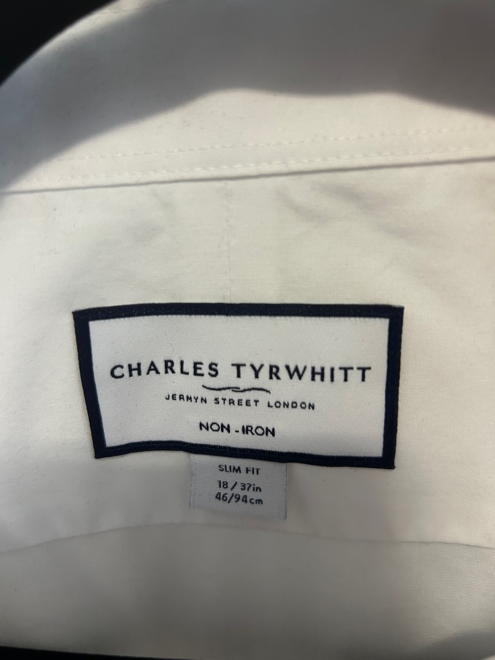 NWOT- Charles Tyrwhitt White Classic Point-Collar Dress Shirt - Picture 2 of 4